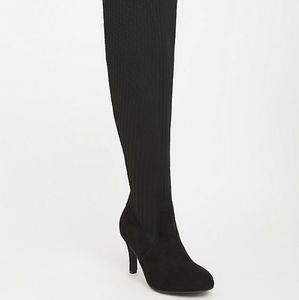 Torrid BLACK SOCK-KNIT OVER THE KNEE BOOT
Sz 9